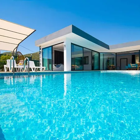 Gorgeous Surrounded By Nature With Private Pool In Kas, Antalya Βίλα Sarıbelen